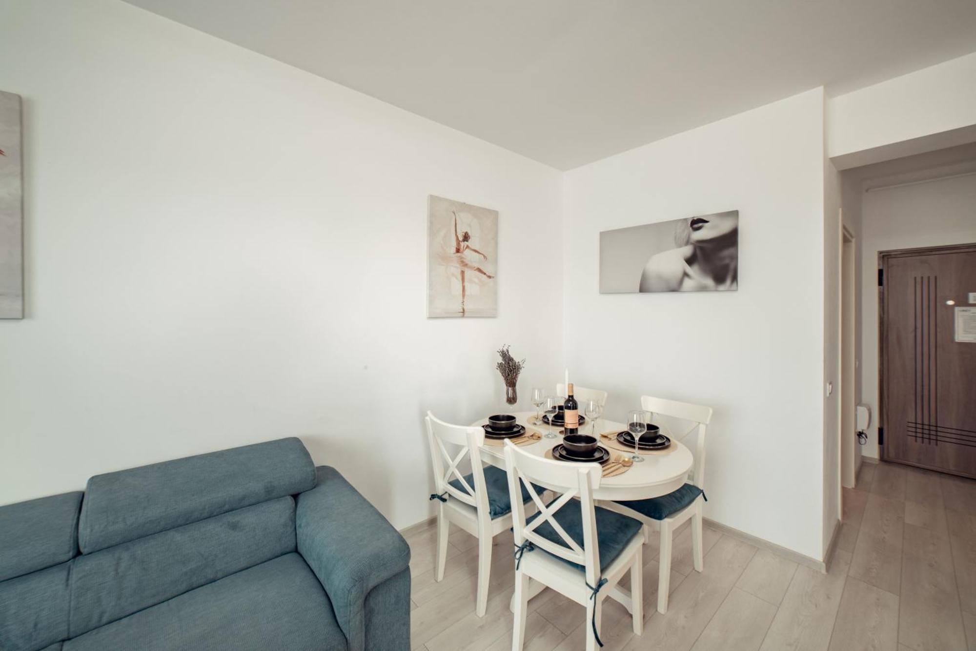 Cozy Apartments At Q Residence - Palas Mall Iasi Buitenkant foto