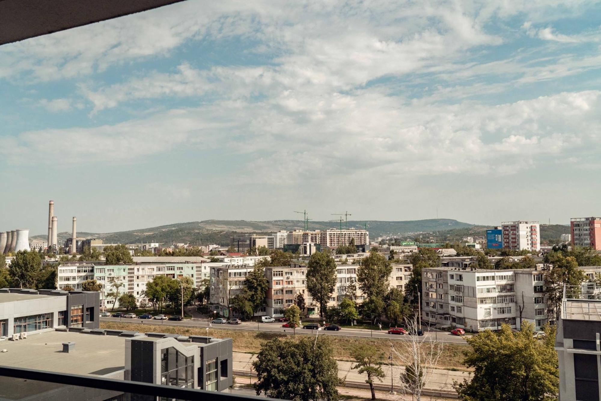 Cozy Apartments At Q Residence - Palas Mall Iasi Buitenkant foto