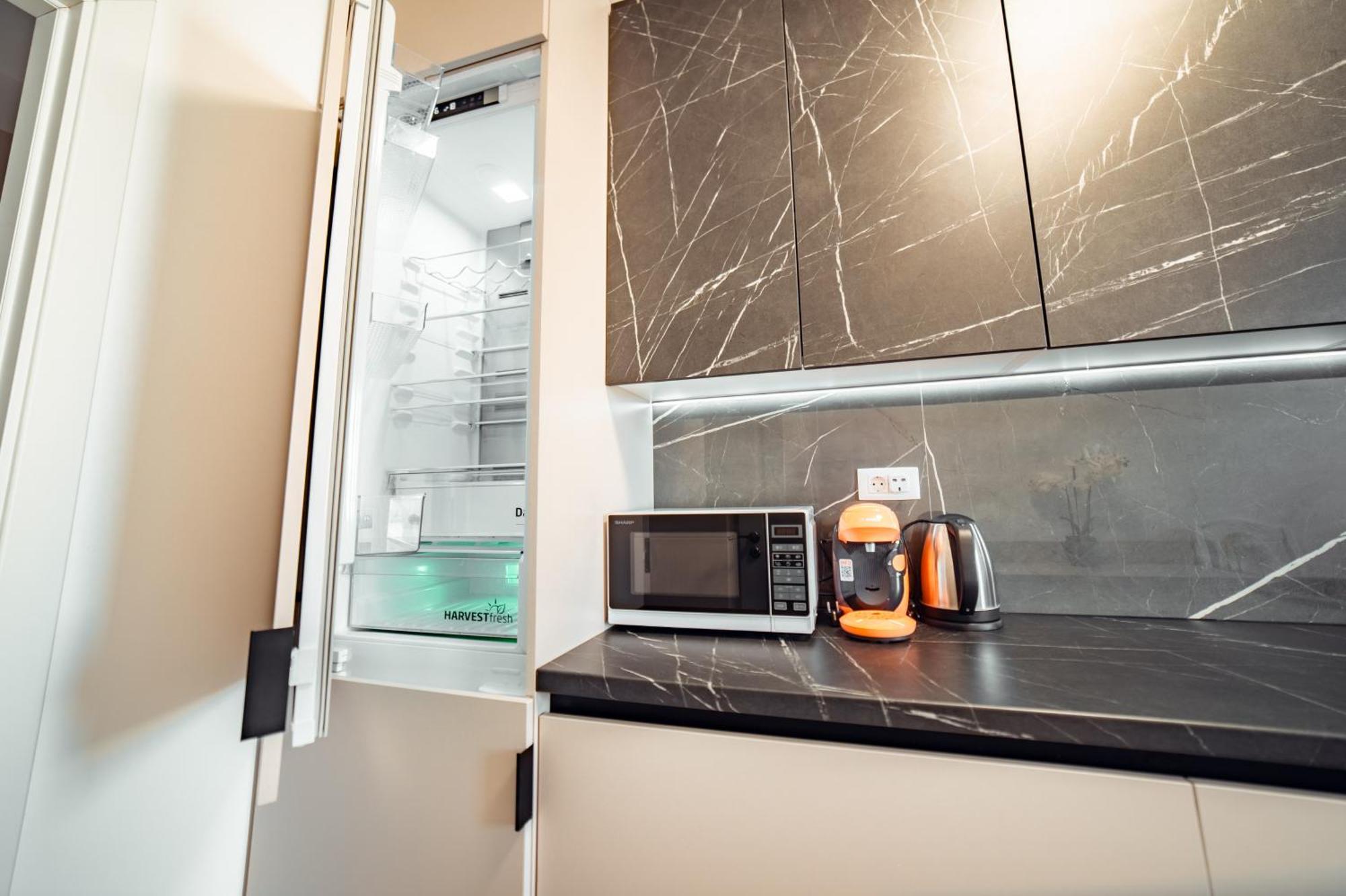 Cozy Apartments At Q Residence - Palas Mall Iasi Buitenkant foto