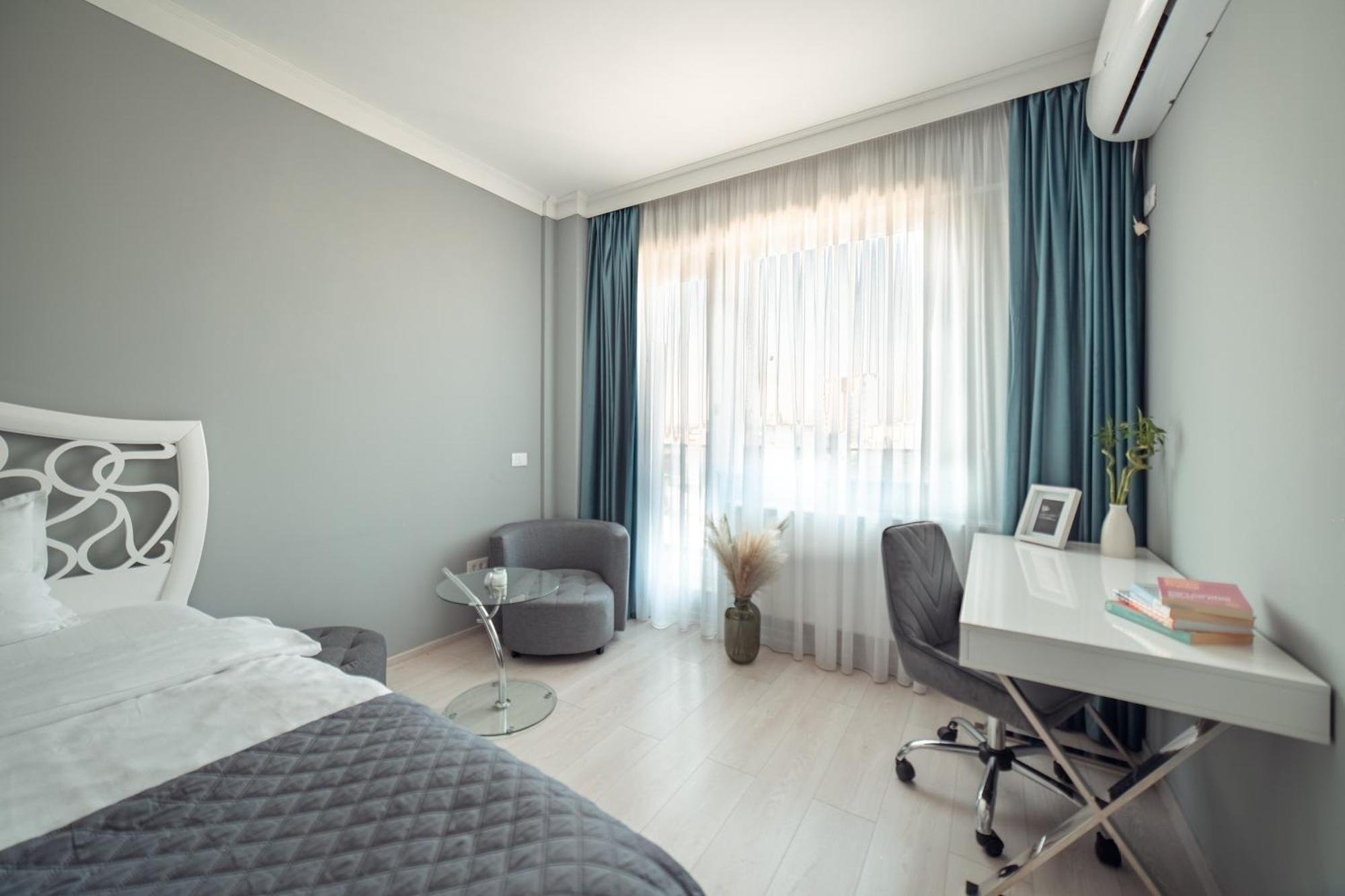 Cozy Apartments At Q Residence - Palas Mall Iasi Buitenkant foto
